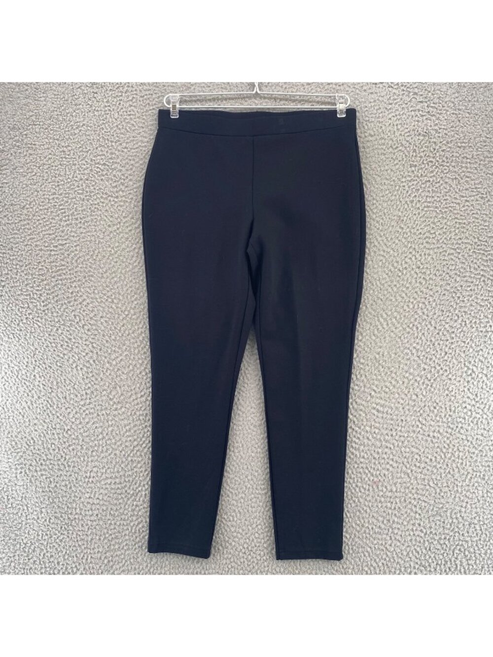 Chicos Pants Womens 0 US 4 Black Crop Stretch Knit Skinny Leg Jegging Everyday